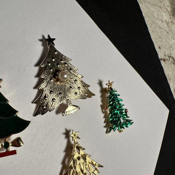 Lot Of 4 Christmas Tree Holiday Brooch Pins Gold Tone Vintage - Modern - Picture 2 of 10